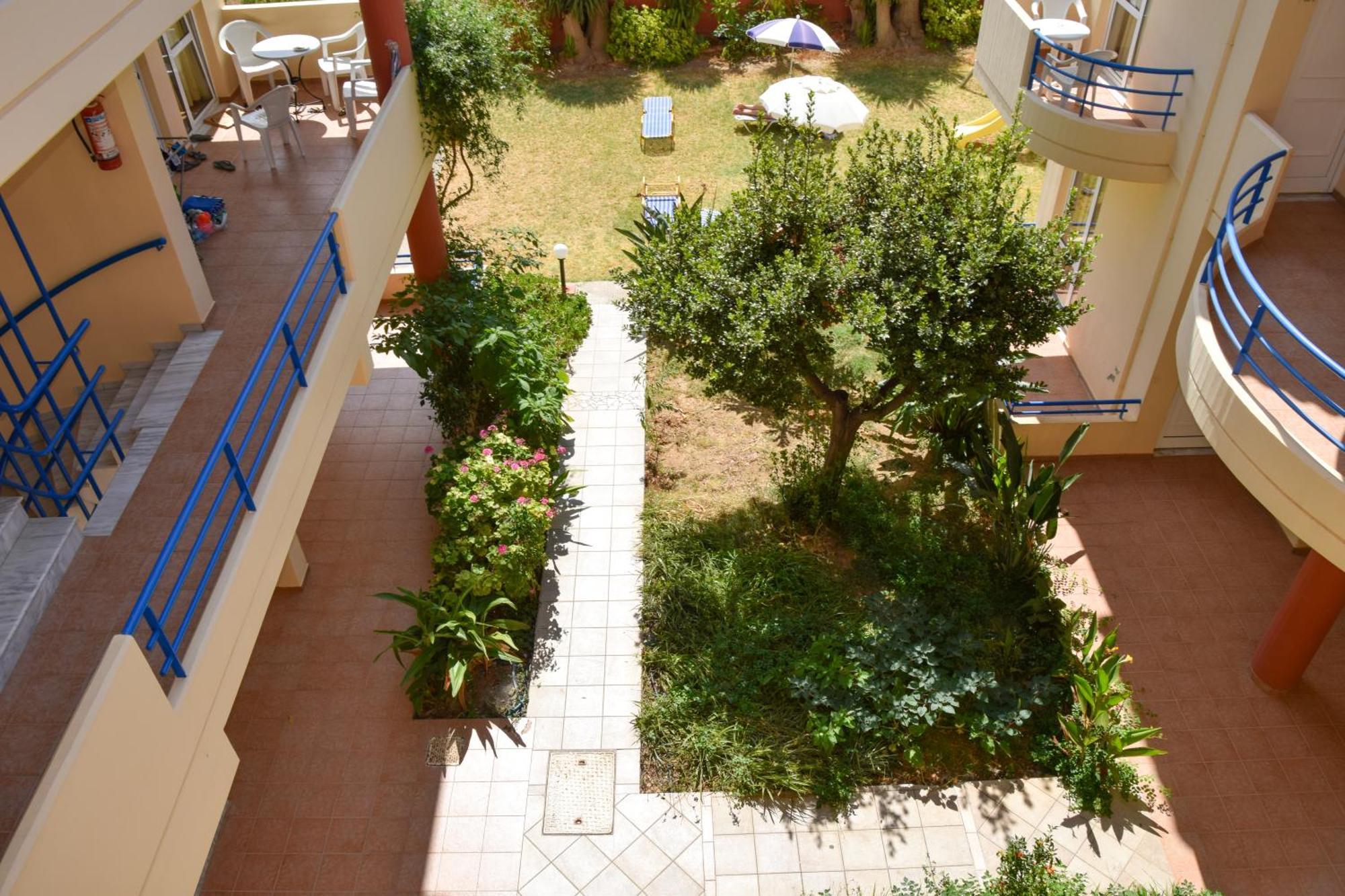 Andy'S Plaza Apartment Agia Pelagia  Exterior photo