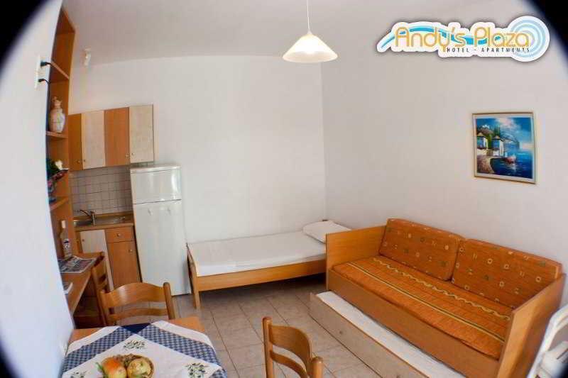 Andy'S Plaza Apartment Agia Pelagia  Exterior photo